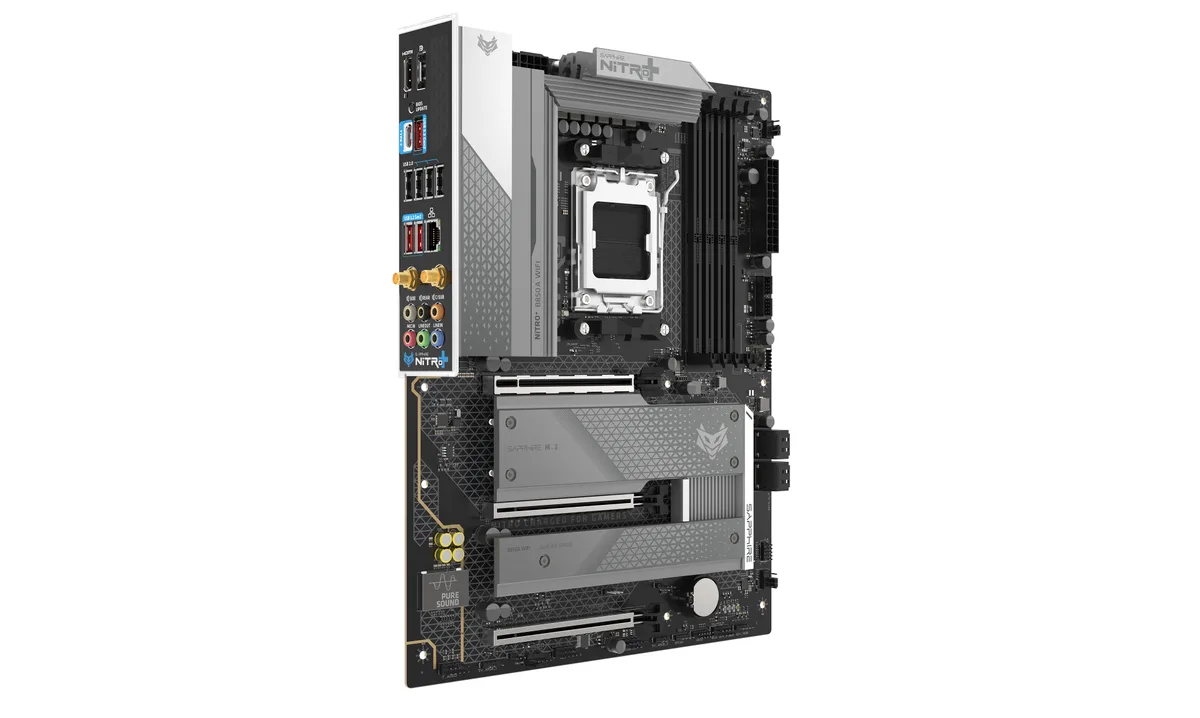 Материнcька плата SAPPHIRE NITRO+ B850A WIFI7 sAM5 B850 4xDDR5 M.2 HDMI DP Wi-Fi BT ATX