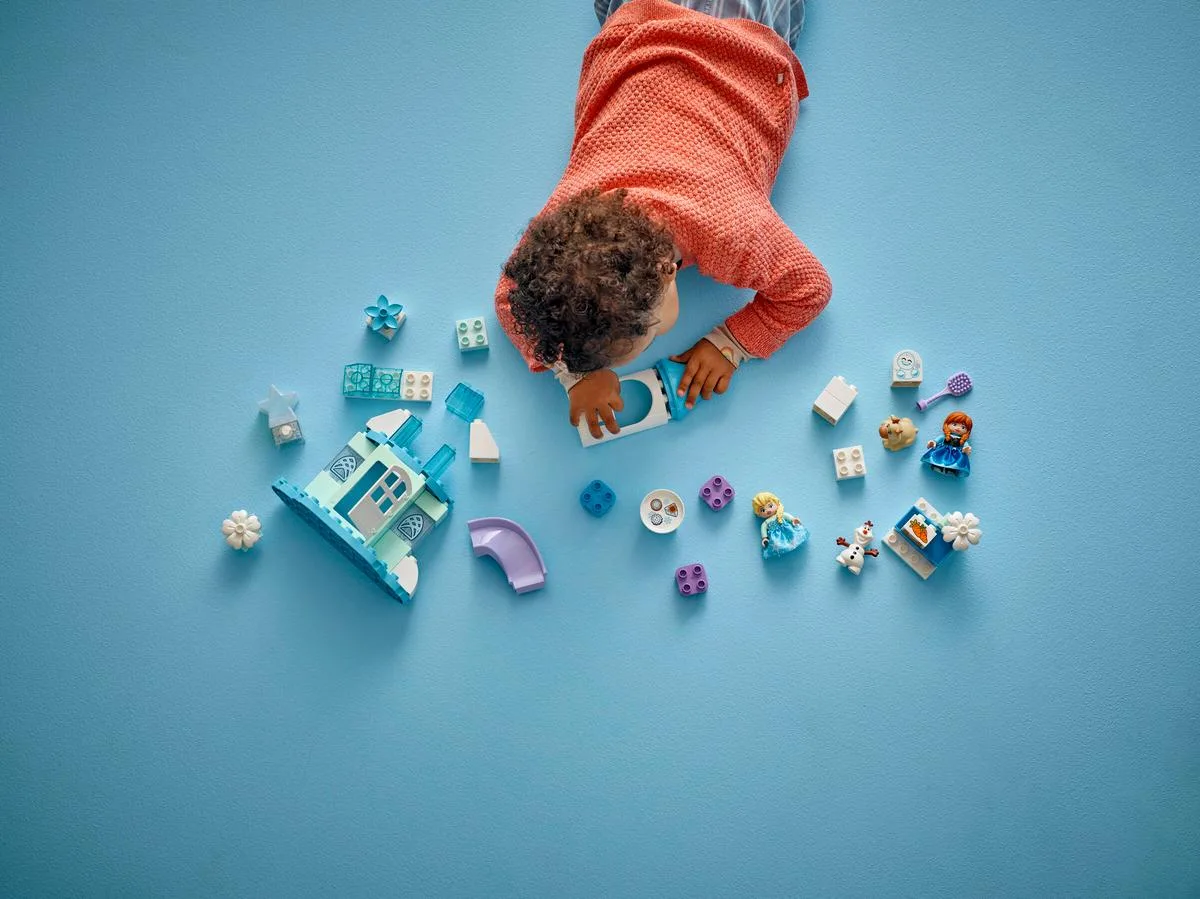 Конструктор LEGO DUPLO 10455 Крижаний палац 2+ різнокольоровий