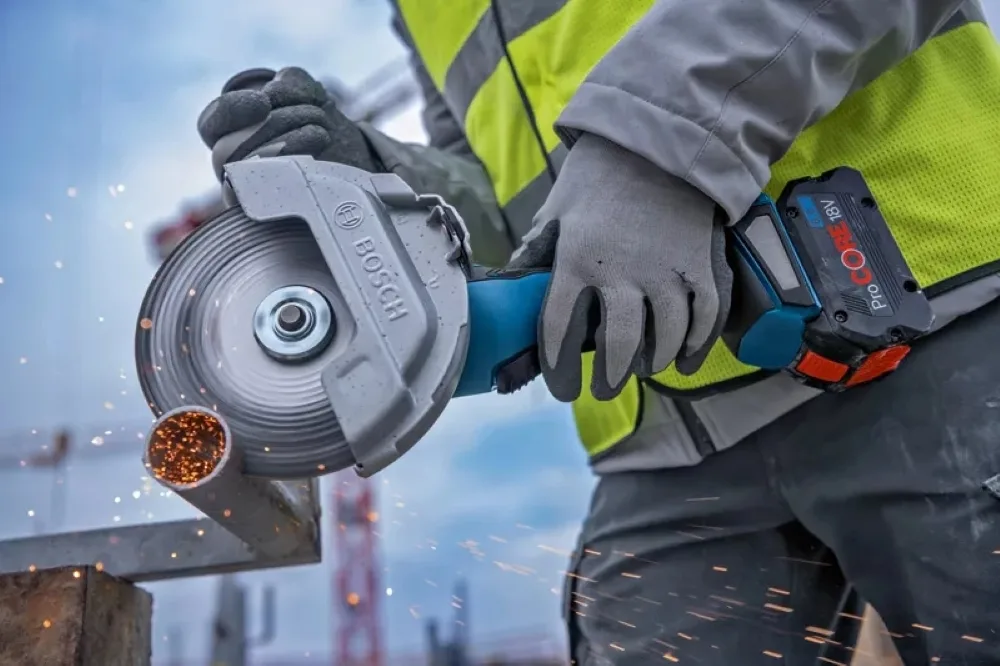 Аккумуляторная угловая шлифмашина Bosch Professional GWS 182P, 125 мм, 18 В, 2800-9000 об/мин, 1,7 кг, без аккумулятора и зарядного устройства