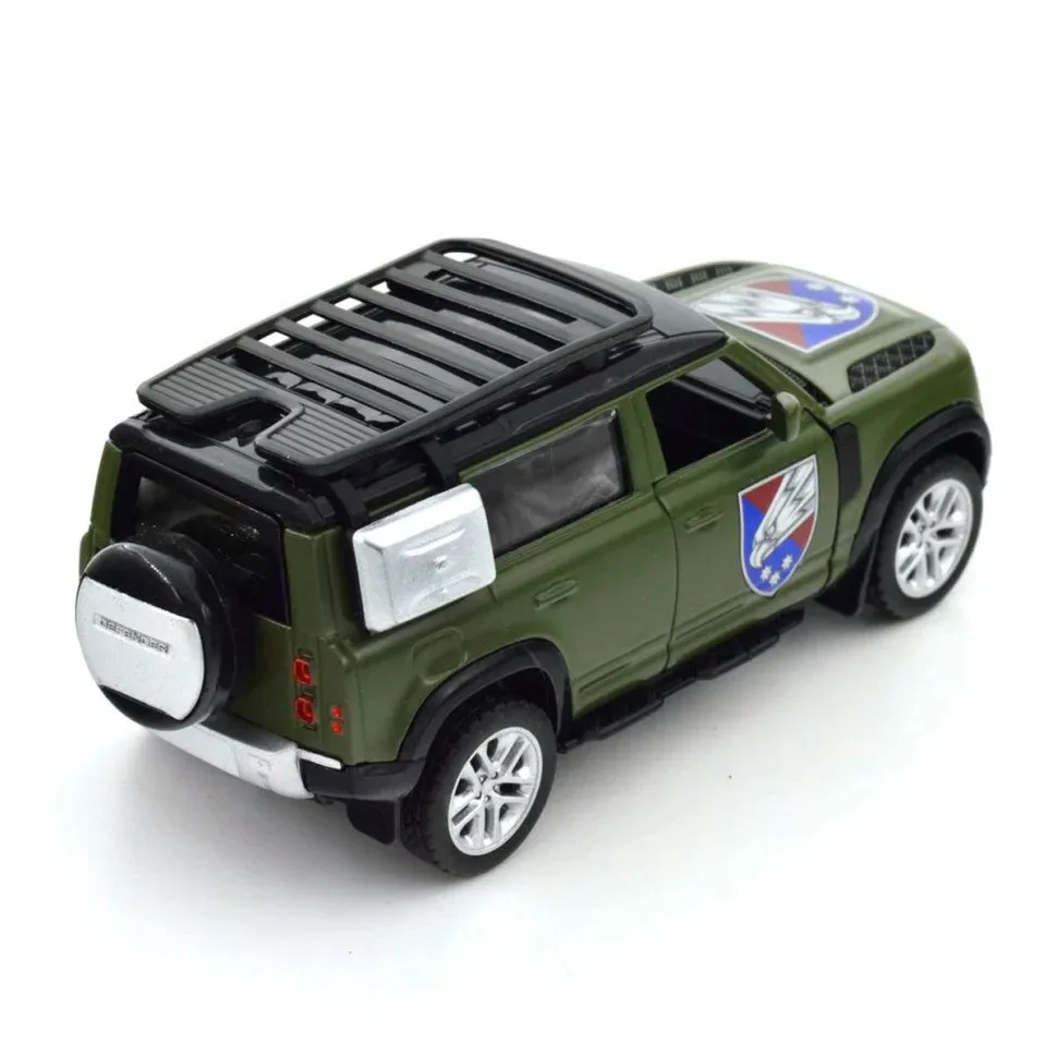 Автомодель металлическая 1:43 Land Rover Defender 110 Зеленая 25 ОПДБр ProDobro