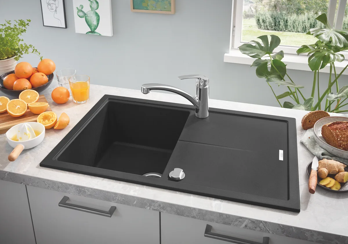 Композитна мийка Grohe штучний камінь 780х500 мм чорна матова 1 чаша 2 отвори