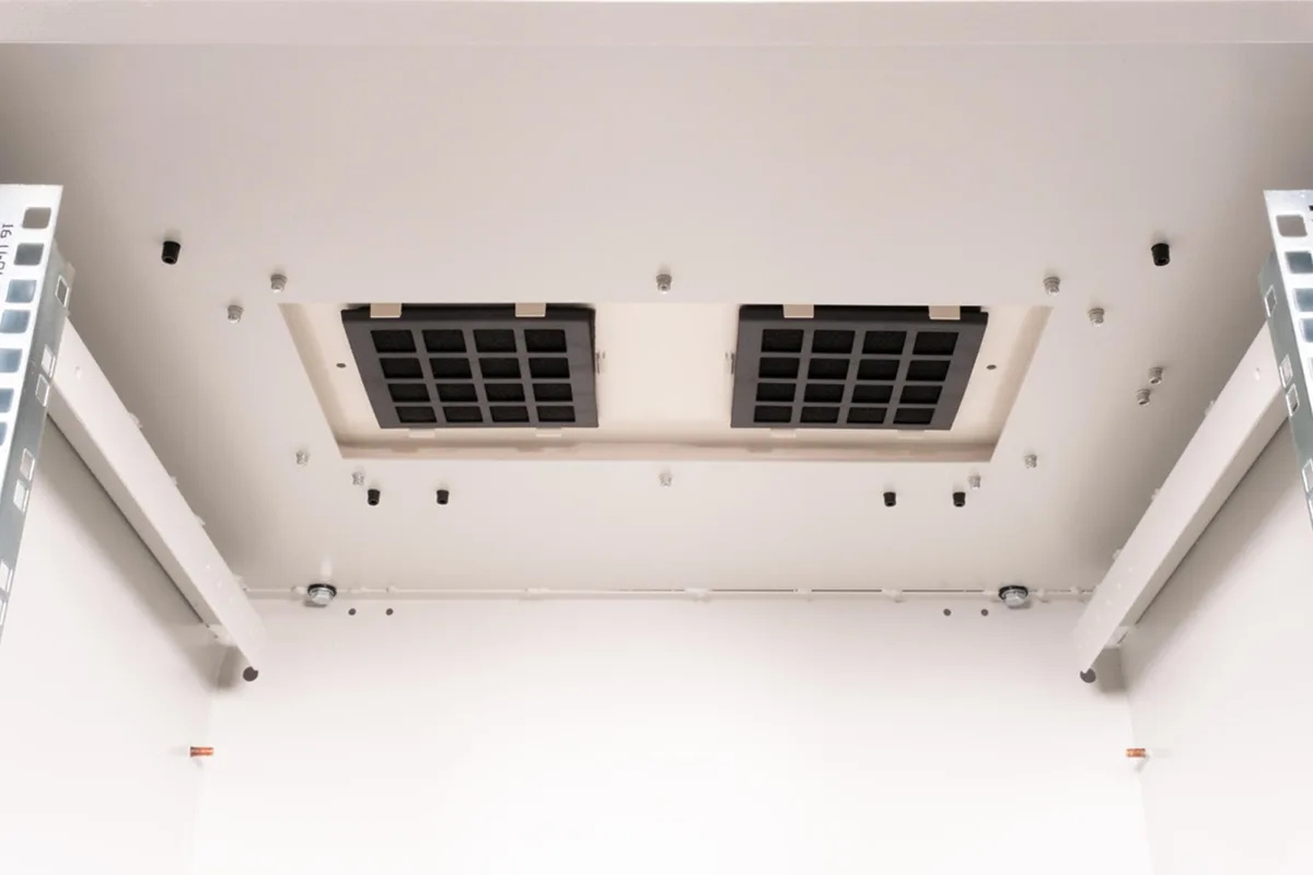 Шафа DIGITUS 19", 16U, вулична, металеві двері, 600x600 мм, 100кг максимально, IP55, сіра