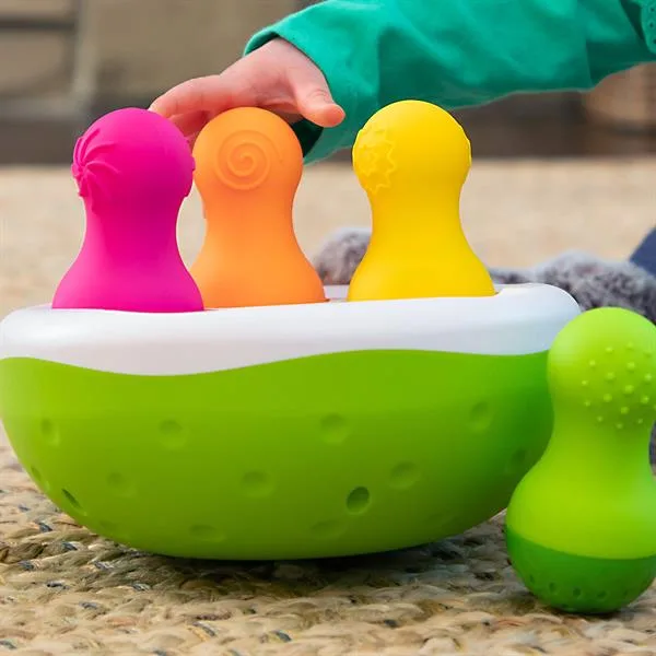 Сортер-балансир Fat Brain Toys пластиковый 20х19х14 см разноцветный