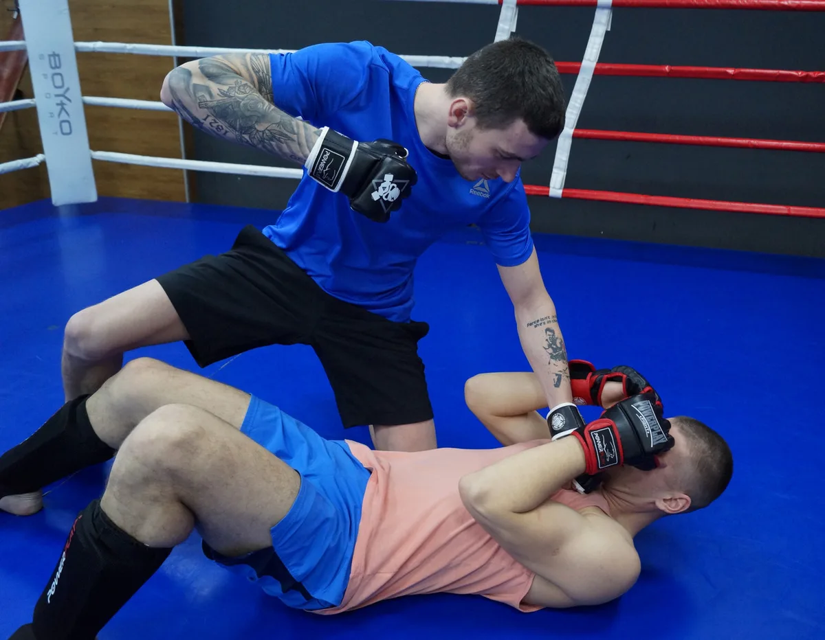 Рукавиці для MMA Active Point штучна шкіра XL чорні