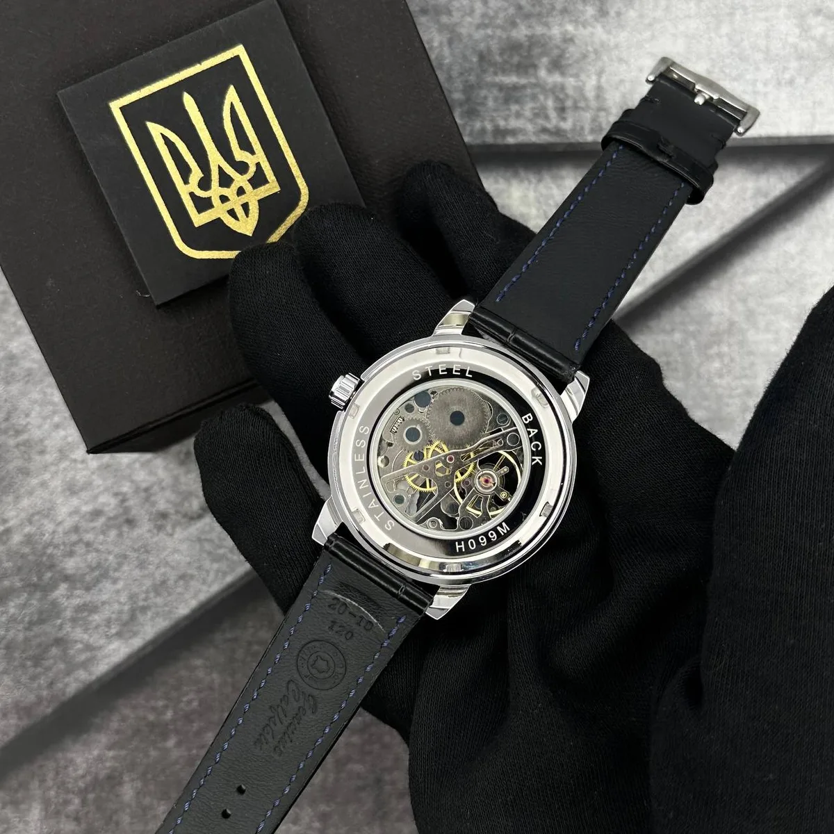 Наручні годинники Patriot механічні металеві шкіряні 30 м чорні сріблясті