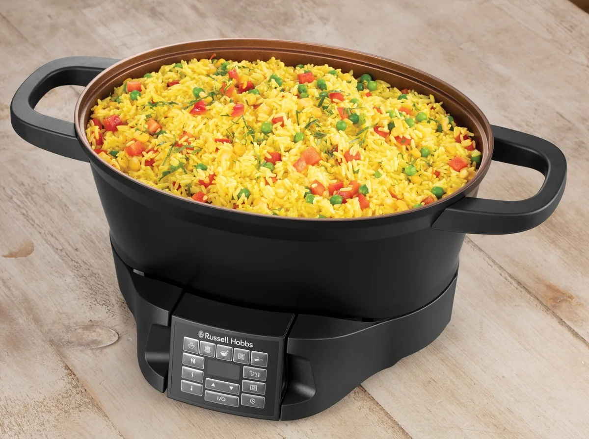 Мультиварка Russell Hobbs GoodToGo, 1000Вт, об'єм 6.5л, електронне управління, знімна кришка, керамічне покриття, чорного кольору.