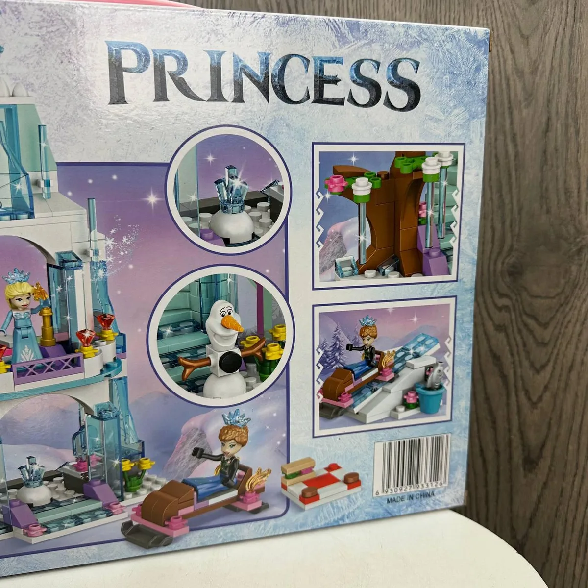 Дитячий конструктор замок Frozen 321 деталь пластик 36х26х6 см різні кольори