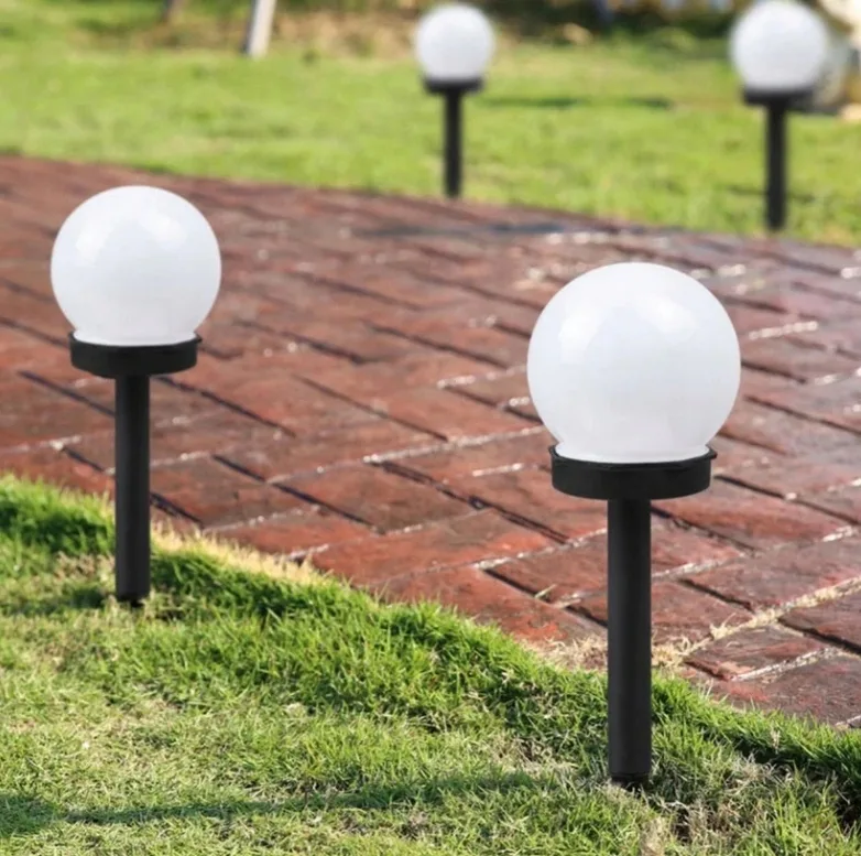 Садові LED кулі LumiLED 10 см білий пластик 6 шт на сонячній батареї