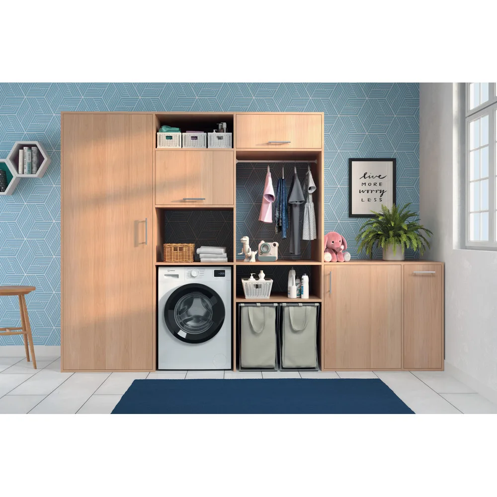 Стиральная машина Indesit фронтальной загрузки, 6 кг, 1200 об/мин, класс энергоэффективности A+++, глубина 446 см, с дисплеем, функцией пара, инверторным мотором, черным люком, белый корпус