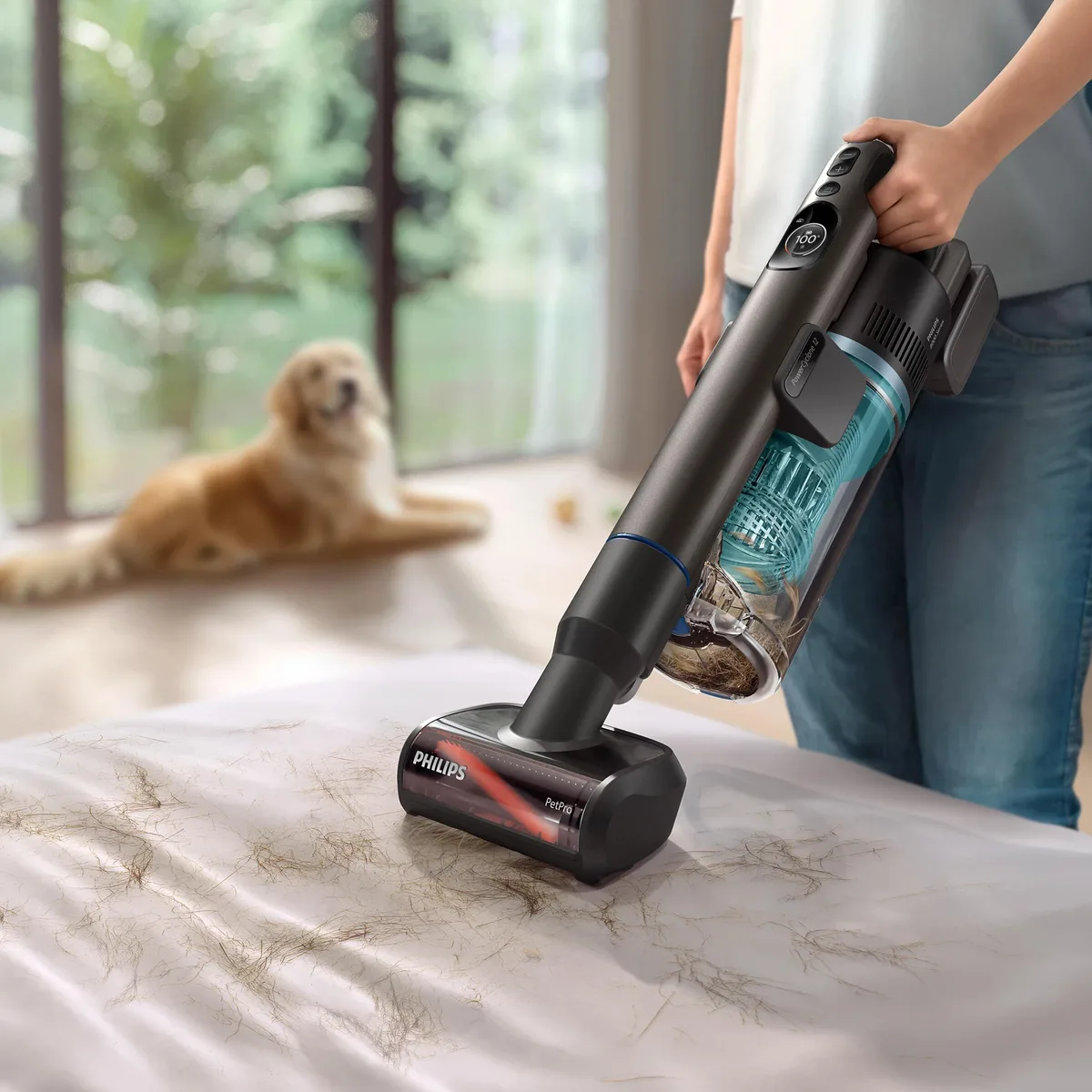 Безпровідний пилосос Philips Complete Series 8000 для вологого прибирання, об'єм контейнера - 0.6 л, автономна робота до 80 хвилин