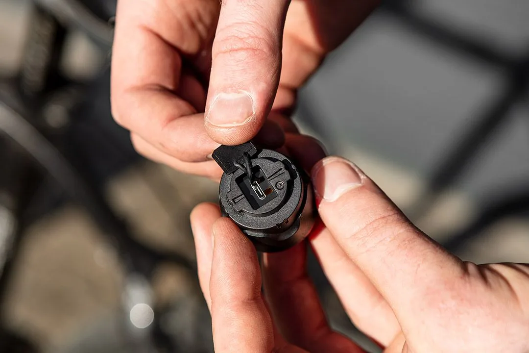 Ліхтар велосипедний Neo Tools задній, 30 люмен, 0.5Вт, USB, 400мА·год, 6 функцій освітлення, функція STOP, IPX6