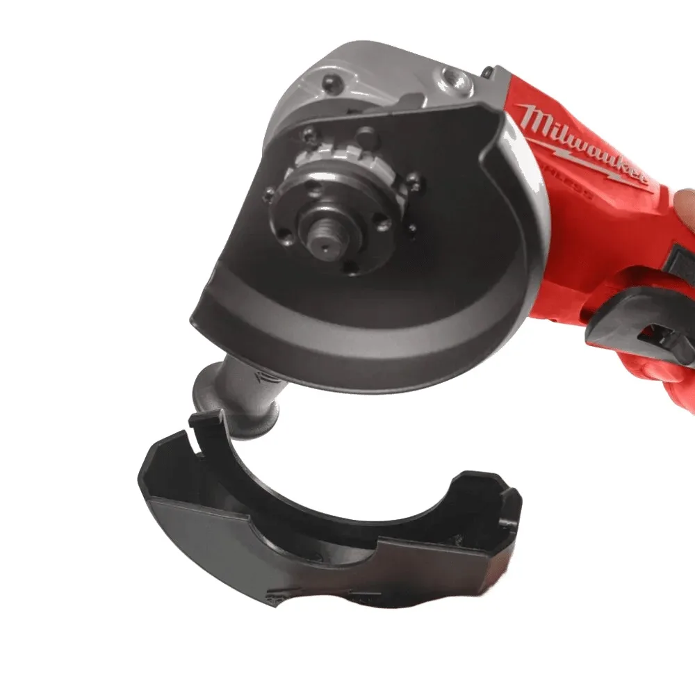 Аккумуляторная угловая шлифмашина Milwaukee M18 BLSAG125XPD-402X, 125 мм, 18 В, 2x4 Ач, 11000 об/мин, вес 24 кг