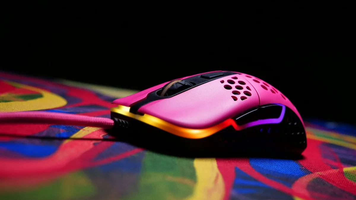 Миша Xtrfy M42, USB-A, RGB, рожевий