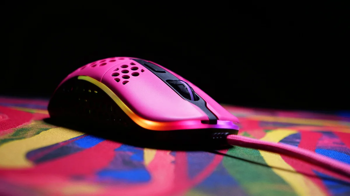 Миша Xtrfy M42, USB-A, RGB, рожевий