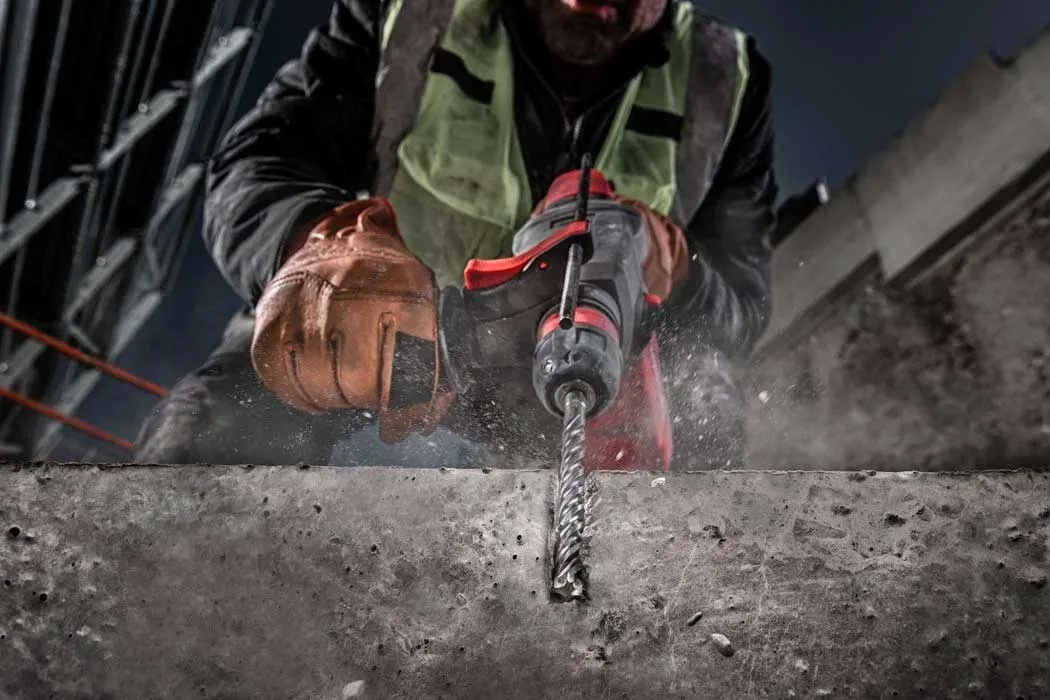 Комплект свердел по бетону Milwaukee SDS-PLUS M2, 5.5-8мм, у кейсі на 5 штук.