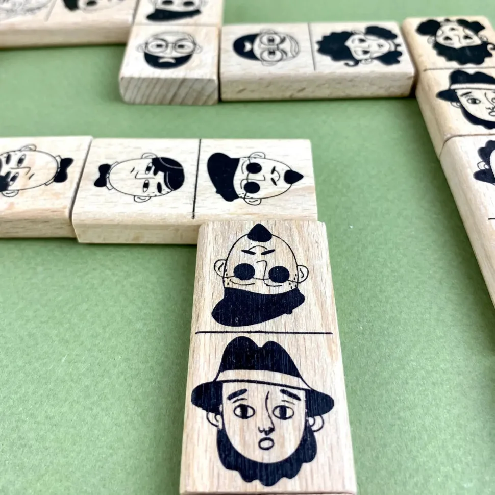 Настольная игра Igroteco Домино из дерева 45 элементов для 2-6 игроков