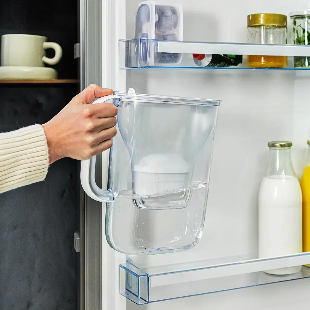 Фільтр-глечик Brita 2,4 л білий з картриджем MAXTRA PRO
