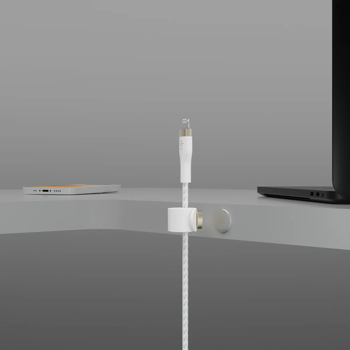 Кабель USB-A > Lightning заряджання/синхронізації Belkin 1м, плетений, силіконовий, з ремінцем на магніті, білий