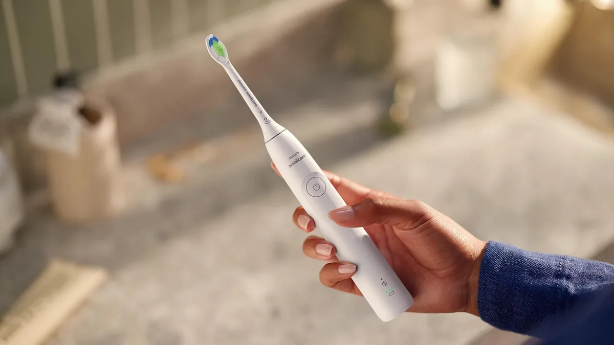 Електрична зубна щітка Philips Sonicare 5500 Series, 62 тис. коливань на хвилину, 1 насадка, білий.