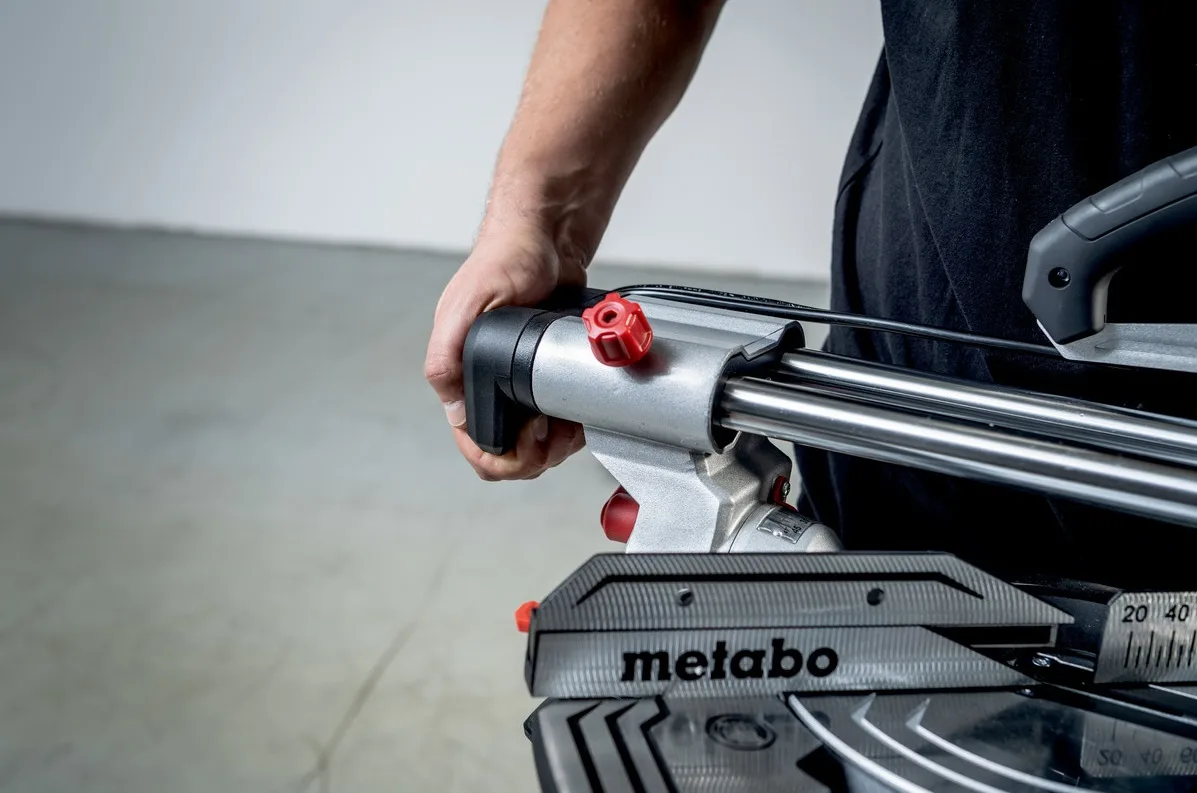 Пила торцювальна Metabo електрична 305 мм 1600 Вт алюмінієва 18,6 кг