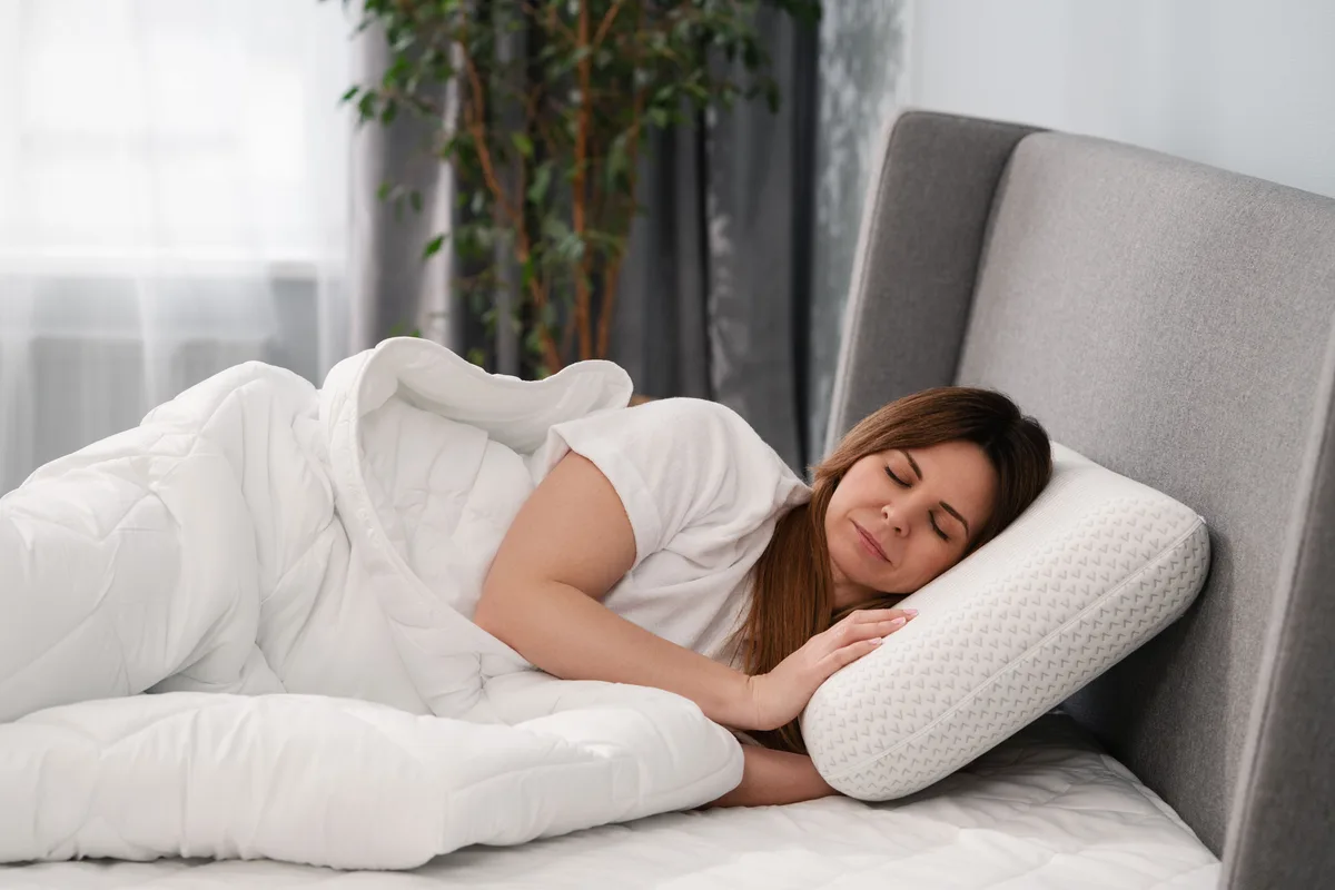 Ортопедична подушка ARDESTO Sleepwell, 60х40х12 см, класична прямокутна, меморі-фоам, біла.