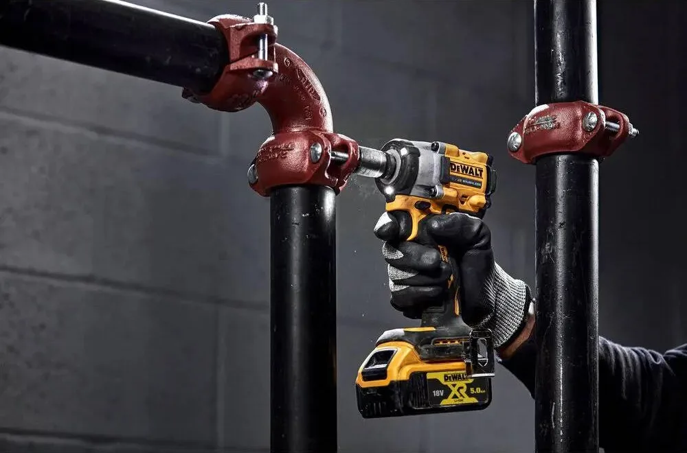 Гайковерт ударный DeWalt XR 18В 610Нм 2500об/мин без АКБ и ЗУ для затяжки гаек электроинструмент