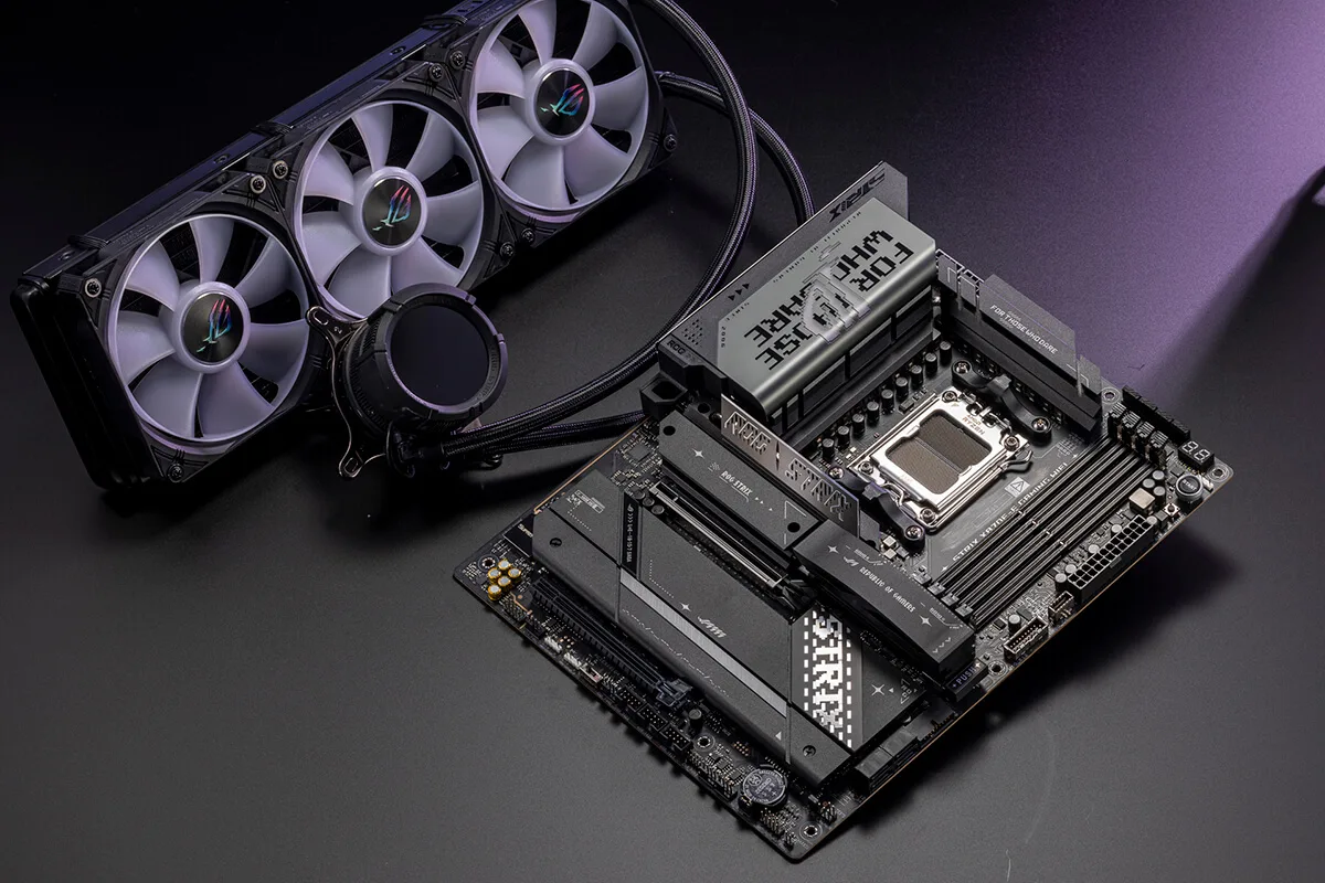 Материнcька плата ASUS ROG STRIX X870E-E GAMING WIFI sAM5 X870E 4xDDR5 M.2 HDMI Wi-Fi BT ATX