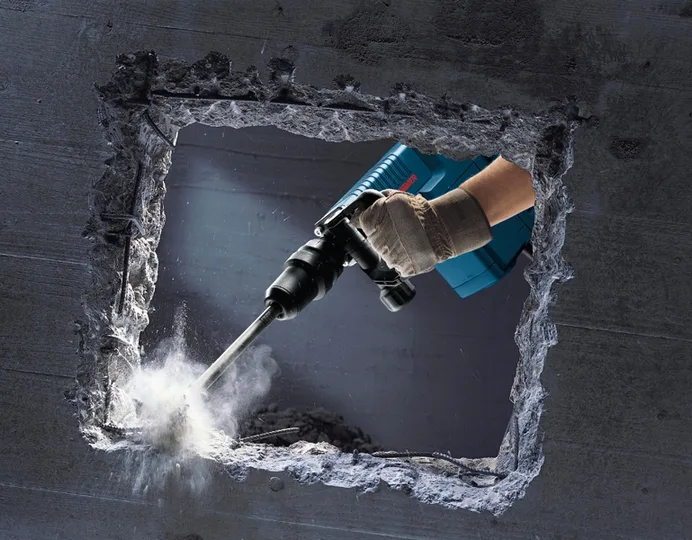 Відбійний молоток Bosch Professional GSH 11E, 1500 Вт, 16.8 Дж, 900-890 уд/хв, вага 10.1 кг.