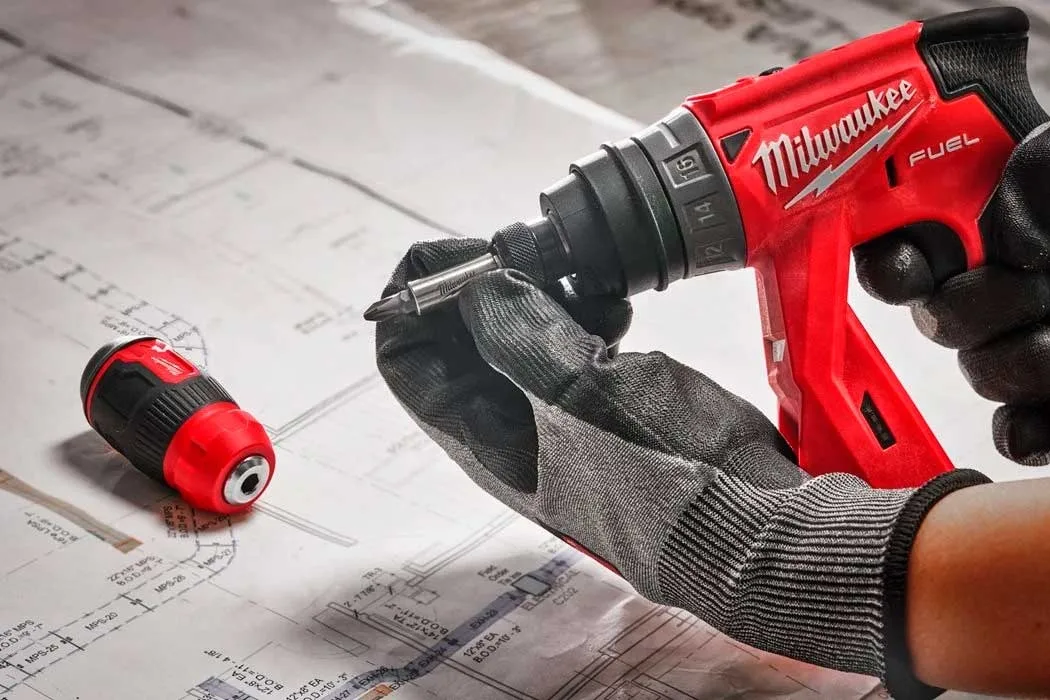 Викрутка Milwaukee 8 насадок двокомпонентна рукоятка PH1 PH2 PZ1 PZ2 T15 SL 0,6x4,5 SL 1,2x6,5 мм