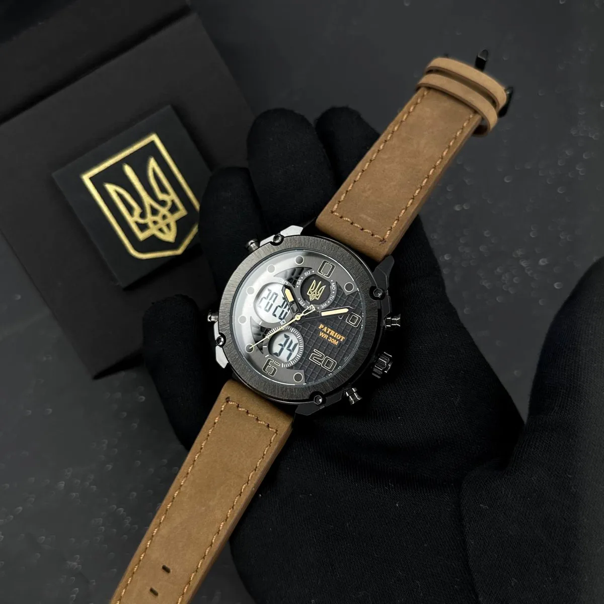 Наручні годинники Patriot метал нубукова шкіра 45,9х52,9 мм чорні коричневі