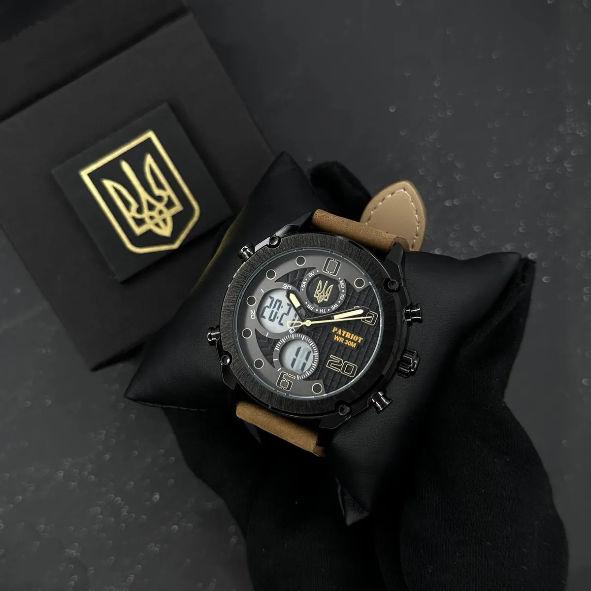 Наручні годинники Patriot метал нубукова шкіра 45,9х52,9 мм чорні коричневі