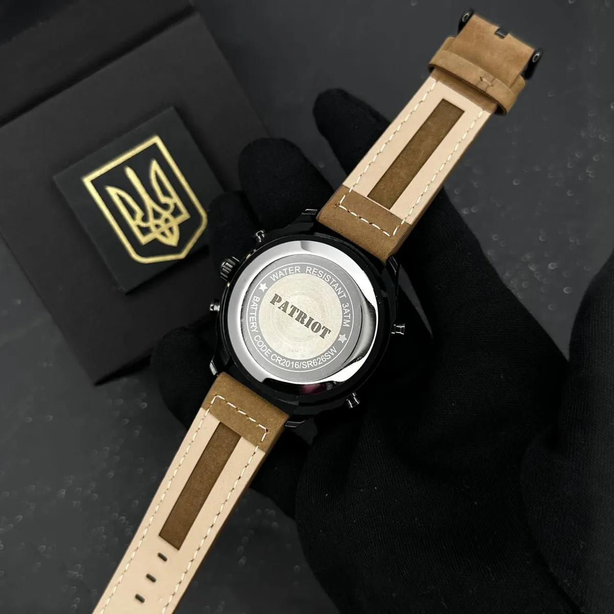 Наручні годинники Patriot метал нубукова шкіра 45,9х52,9 мм чорні коричневі