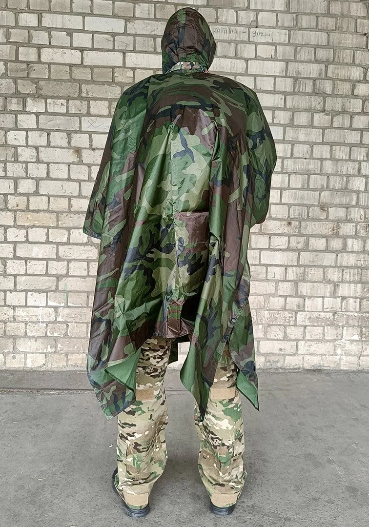 Тактический дождевик EasyFit 285T Polyester 210х145 см woodland