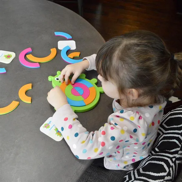 Пазл Fat Brain Toys АБС-пластик 24х24 см Різнокольоровий