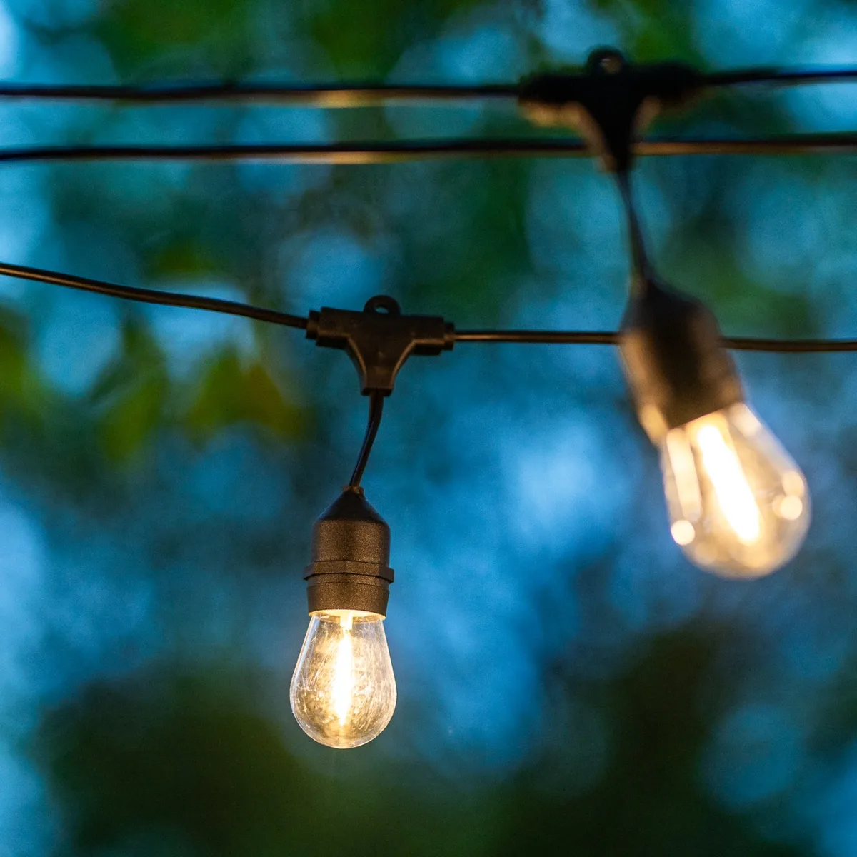 Світлодіодна сонячна гірлянда LumiLED 10м чорна 15 LED лампочок тепле світло 2700K