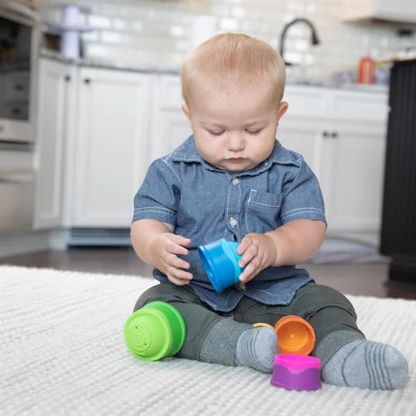 Пирамидка Fat Brain Toys силиконовая 26 см разноцветная