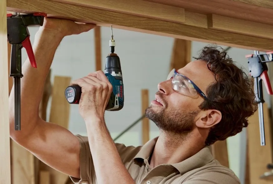 Акумуляторний шуруповерт Bosch Professional GSR 12V-35, 12В, 20·35Нм, 460·1750об/хв, 0.75кг (без батареї та зарядного пристрою)
