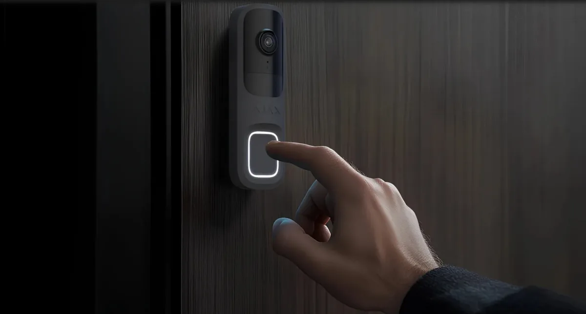 Видеозвонок Ajax Doorbell, универсальная установка, 4 МП, 155° вертикальный, 90° горизонтальный, ИК 6 м, дальность обнаружения движения 4 м, искусственный интеллект, Wi-Fi, графит.