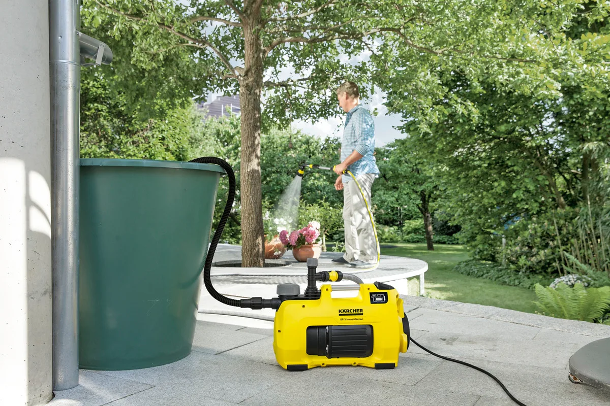 Садовий насос Karcher BP 4 HG, 950 Вт, 3800 л/год, 45 м напору, 4.5 бар, 8 м висота всмоктування, 38°C, G1, 10.69 кг.