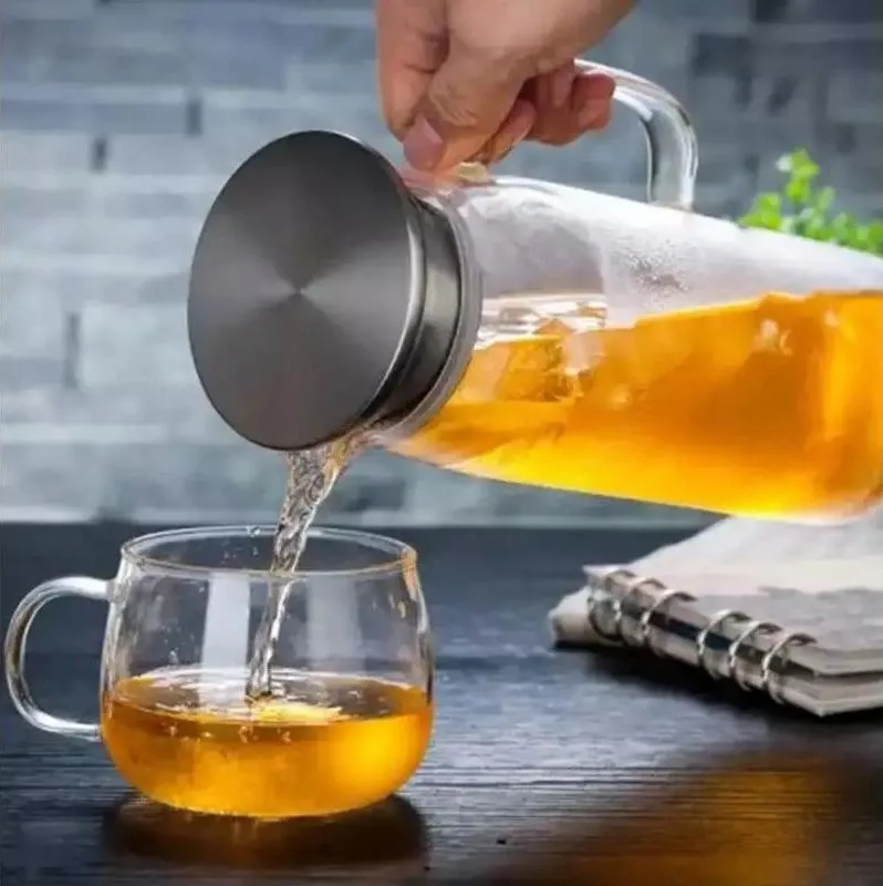 Кувшин скляний Kamille 1200 мл з металевою кришкою та ручкою