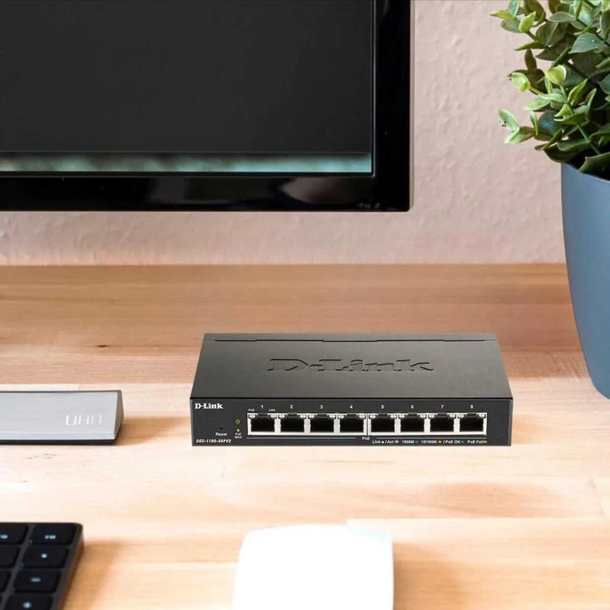 Коммутатор D-Link DGS-1100-08PV2 8xGE PoE 64Вт, EasySmart