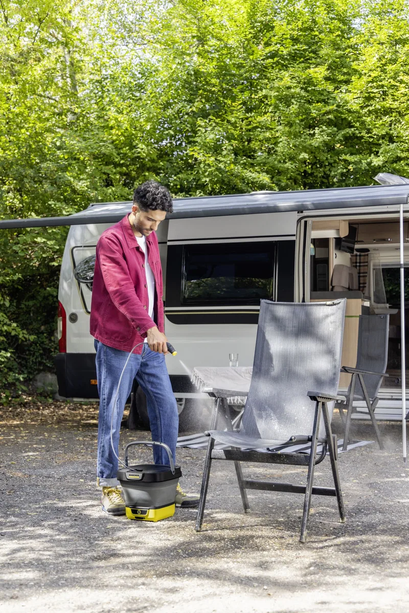 Мінімийка Karcher акумуляторна 8л 2лхв шланг 1,8м 2,2кг Foldable