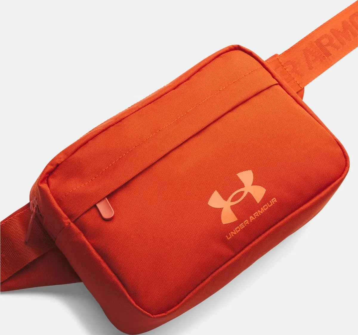 Сумка на пояс Under Armour 100% поліестер 15,3х24х10,5 см помаранчевий