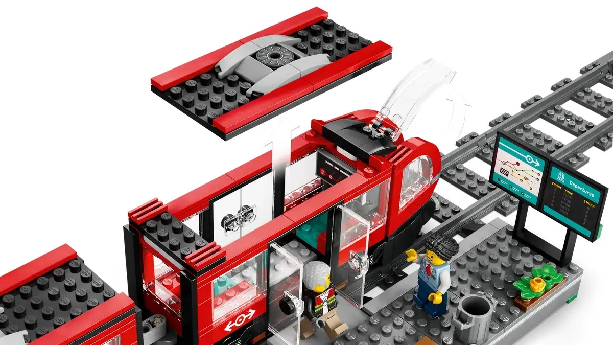 Конструктор LEGO City Трамвай і вокзал у центрі міста