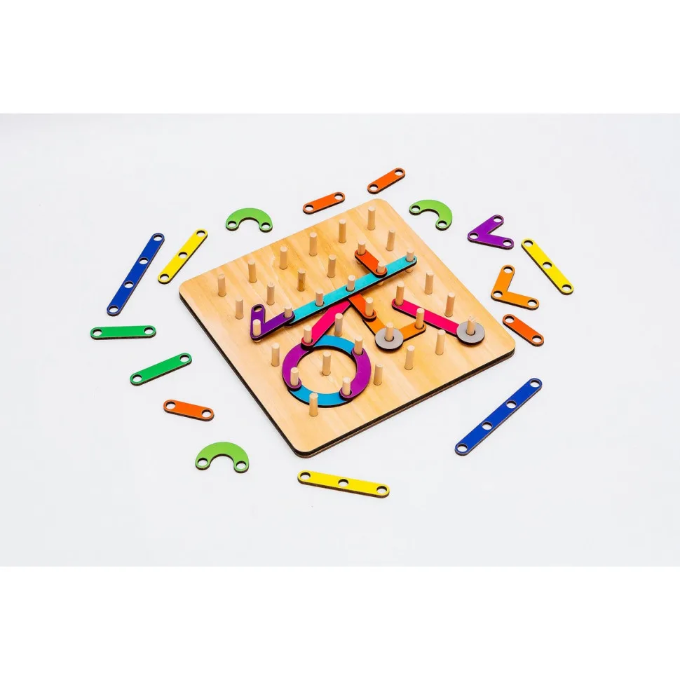Геометрична розвивальна дошка PuzzleOK з дерева 30х30 см багатокольорова