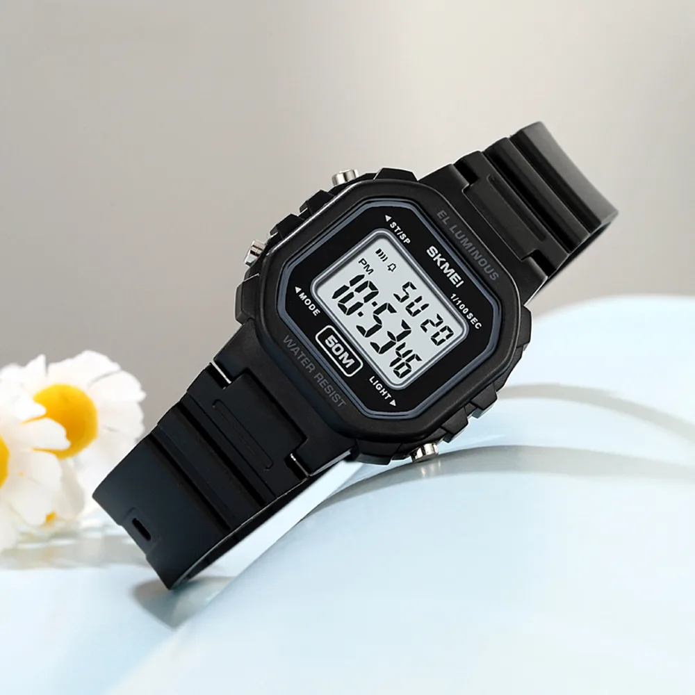 Часы Skmei пластик 50 м чёрные