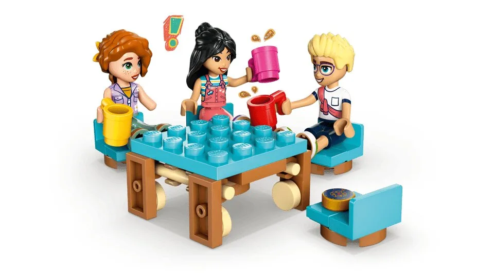 Конструктор LEGO Friends 42663 фургон для кемпінгу різнокольоровий