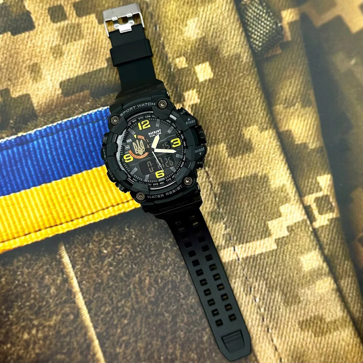 Наручні годинники Patriot полімер чорні каучук 50 м
