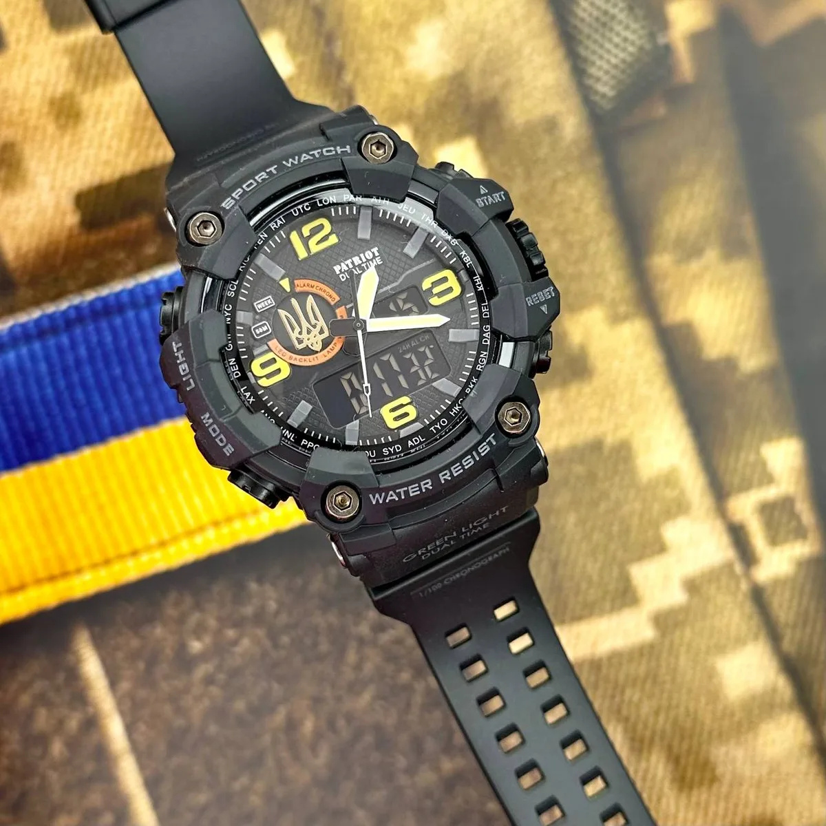 Наручні годинники Patriot полімер чорні каучук 50 м