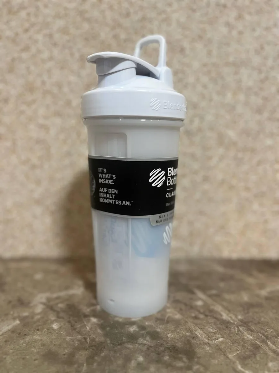 Шейкер спортивний BlenderBottle Tritan 820 мл Білий